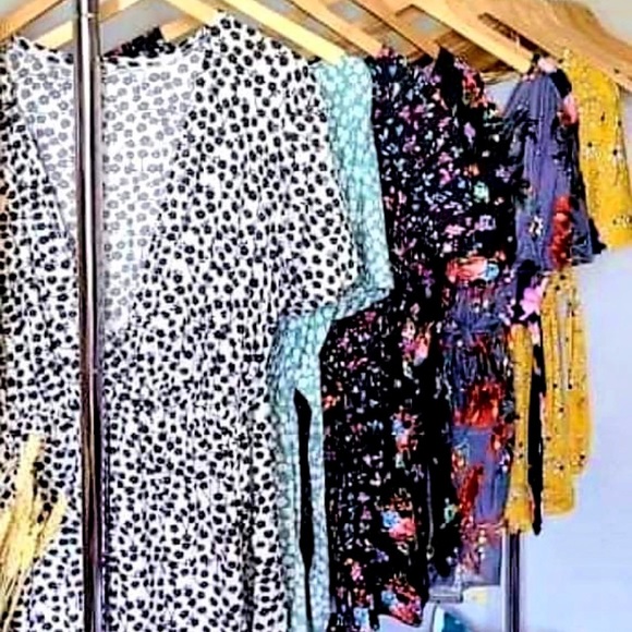 Floral Rompers BNWOT - Picture 1 of 9